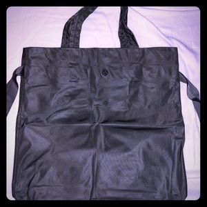 Lululemon tote